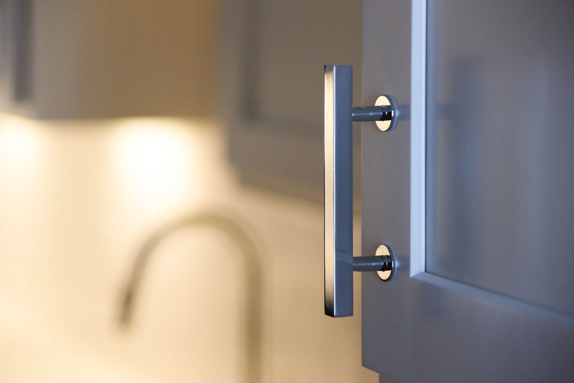 Van Alen apartment kitchen cabinet hardware detail
