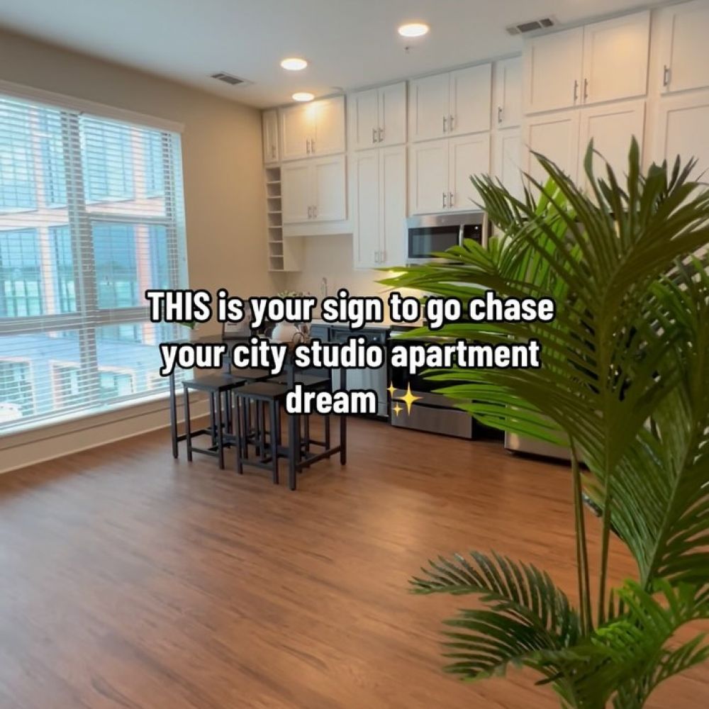Studio but make it luxury. ✨

Come visit us & find out what sets us apart! 

Let’s find your new home today.

#thisisnwrliving #luxurylifestyle #downtowndurham #vanalen #suitelife #apartmentsforrent #luxuryapartments #rdu