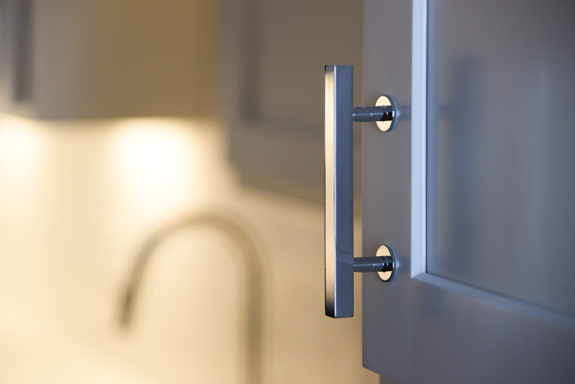 Van Alen apartment kitchen cabinet hardware detail