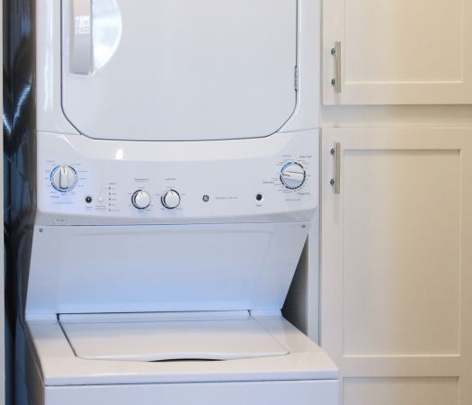 Van Alen plaza apartments stacked washer and dryer